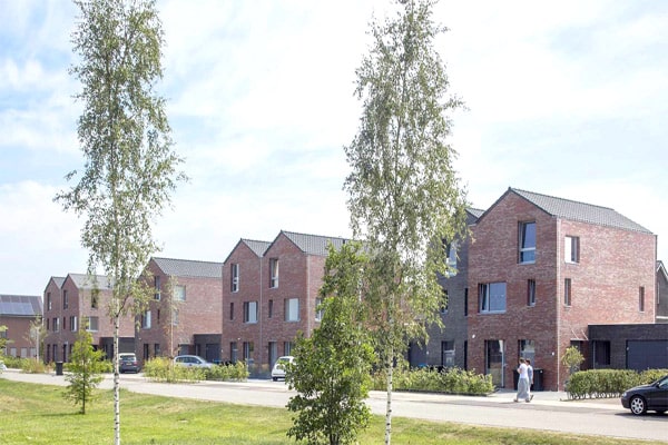 Acht geschakelde woningen te Zuidbroek