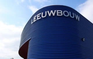 Bedrijfshal leeuwbouw